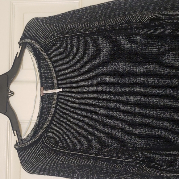 SALE!!! Free People Oversized Charcoal Gray Scoop Neck Sweater Long Sleeve - Picture 2 of 5